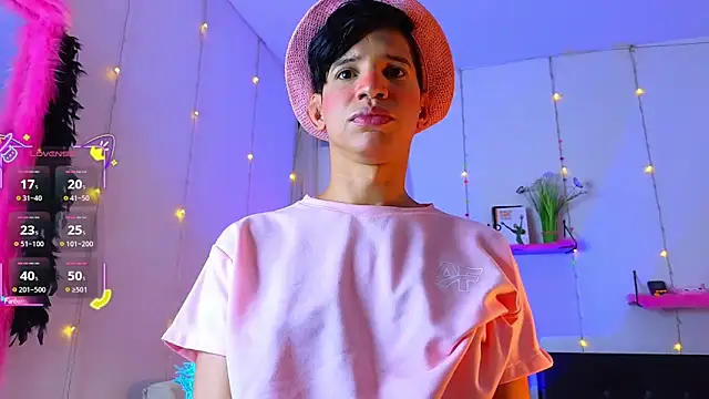 Snapshot of Ariel_Femboy_ chatting on September 14, 2025, 2:33 am Ariel Femboy online show from September 14, 2025, 2:33 am