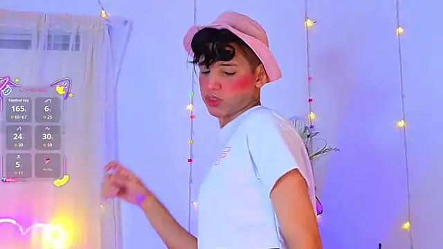 Snapshot of Ariel_Femboy_ chatting on October 3, 2025, 3:14 am Ariel Femboy online show from October 3, 2025, 3:14 am