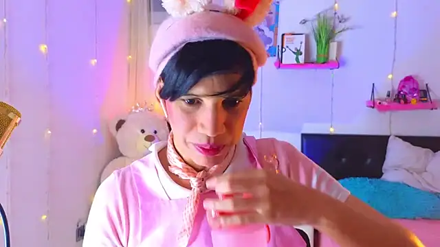 Snapshot of Ariel_Femboy_ chatting on October 24, 2025, 3:47 am Ariel Femboy online show from October 24, 2025, 3:47 am