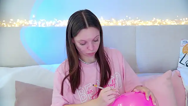 ElisabethDavis online show from January 24, 2025, 12:20 am