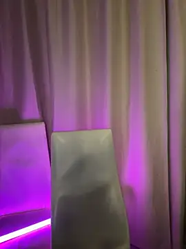 Snapshot of Your_insomniya chatting on March 22, 2025, 8:59 pm Your insomniya online show from March 22, 2025, 8:59 pm