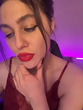 Snapshot of Your_insomniya chatting on February 5, 2026, 7:29 pm Your insomniya online show from February 5, 2026, 7:29 pm