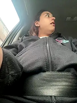 Snapshot of Vaiolet_a chatting on December 6, 2024, 8:51 pm Vaiolet a online show from December 6, 2024, 8:51 pm