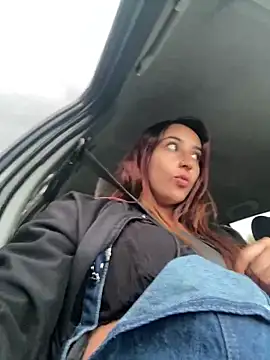 Snapshot of Vaiolet_a chatting on January 11, 2025, 10:29 pm Vaiolet a online show from January 11, 2025, 10:29 pm