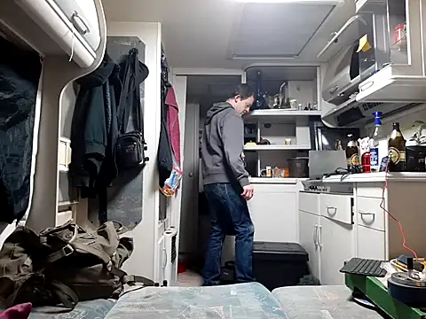 Snapshot of Ebinator666 chatting on December 5, 2024, 12:30 am Ebinator666 online show from December 5, 2024, 12:30 am