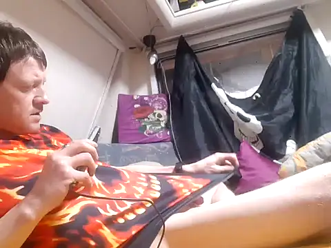 Snapshot of Ebinator666 chatting on January 4, 2025, 4:44 am Ebinator666 online show from January 4, 2025, 4:44 am