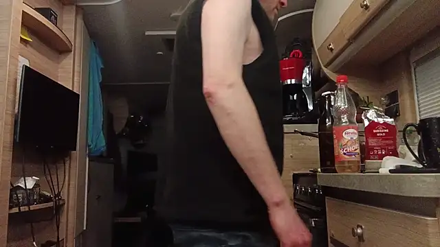 Snapshot of Ebinator666 chatting on November 30, 2025, 1:20 am Ebinator666 online show from November 30, 2025, 1:20 am