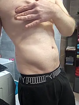 Snapshot of geiler89 chatting on November 22, 2025, 5:39 am geiler89 online show from November 22, 2025, 5:39 am