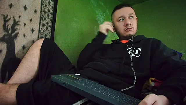 sweet cock28 online show from March 8, 2025, 3:56 pm