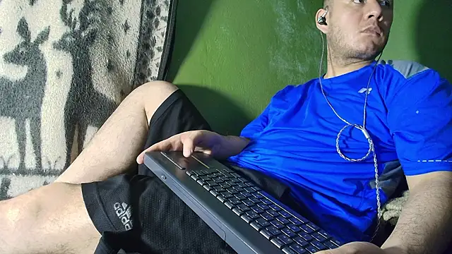 sweet cock28 online show from February 14, 2026, 3:25 am