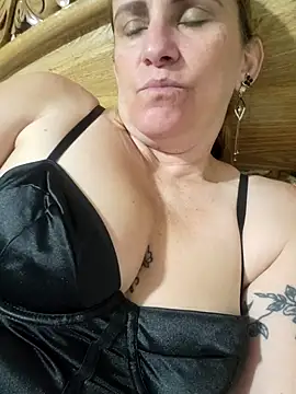 Snapshot of SeductionSilera chatting on February 13, 2026, 4:03 pm SeductionSilera online show from February 13, 2026, 4:03 pm