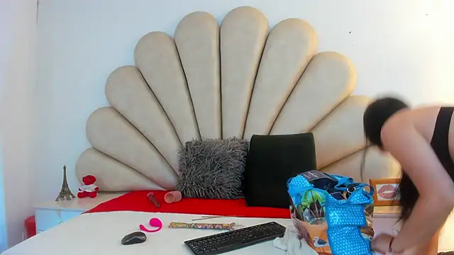 Natasha  Blue online show from March 18, 2025, 7:31 pm