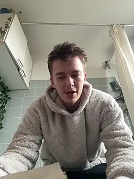 Snapshot of Toyjungee chatting on February 12, 2026, 12:33 pm Toyjungee online show from February 12, 2026, 12:33 pm