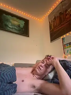 Snapshot of Toyjungee chatting on February 17, 2026, 9:39 am Toyjungee online show from February 17, 2026, 9:39 am