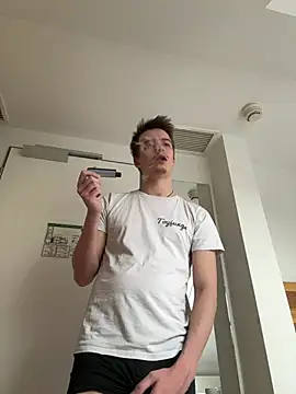 Snapshot of Toyjungee chatting on February 19, 2026, 8:54 am Toyjungee online show from February 19, 2026, 8:54 am