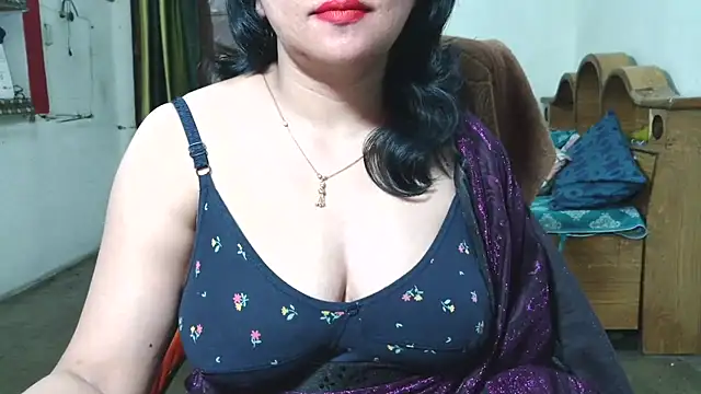 Cute Mahi22 online show from November 1, 2025, 11:07 pm