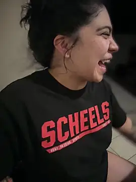 kimmiakiss22 online show from March 13, 2026, 2:29 am