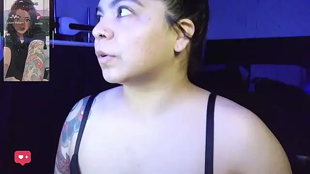 kimmiakiss22 online show from March 28, 2026, 2:11 am