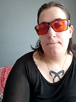 Lolabeluccia xh  online show from March 24, 2026, 7:46 am