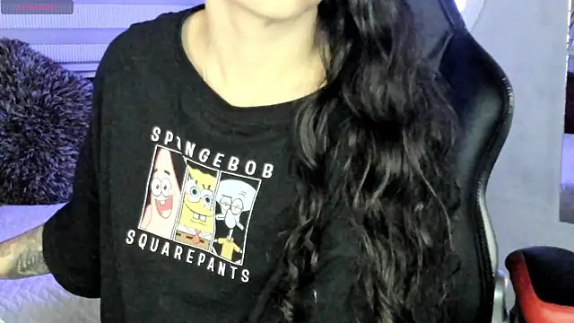 natasha logan  online show from April 14, 2026, 4:07 am