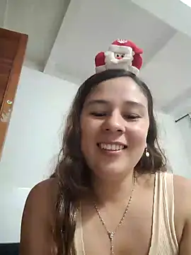 Snapshot of selena_gomez2 chatting on December 22, 2024, 10:04 pm selena gomez2 online show from December 22, 2024, 10:04 pm