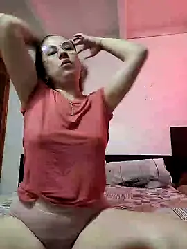 Snapshot of selena_gomez2 chatting on January 31, 2025, 1:45 pm selena gomez2 online show from January 31, 2025, 1:45 pm