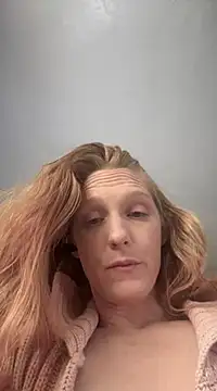 GoldenFlameGoddess online show from March 1, 2025, 5:05 pm