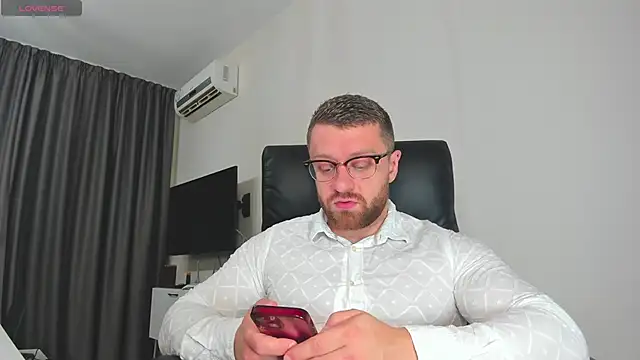 Findom guy online show from December 22, 2025, 3:42 pm