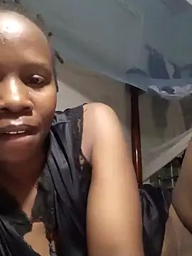 Queentesi online show from January 7, 2025, 6:56 pm