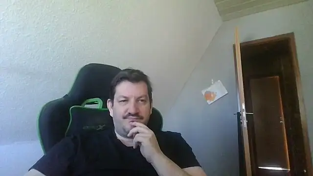 Golffahrer1982 online show from April 22, 2026, 8:06 am