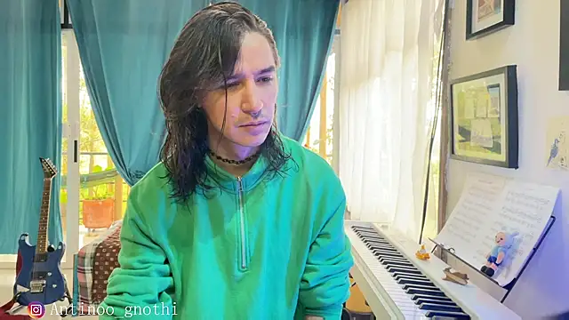 Antinoo Gnothi online show from December 5, 2024, 1:17 pm