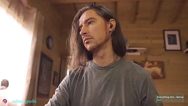 Antinoo Gnothi online show from December 4, 2025, 4:59 pm