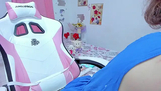 MiiaVolkova online show from January 17, 2025, 5:42 am