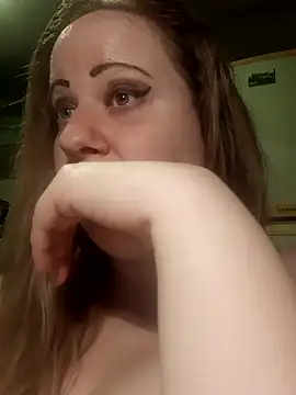 D Marinna online show from March 19, 2025, 7:06 pm