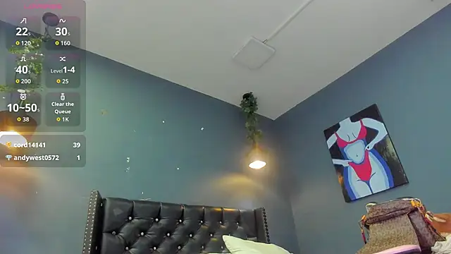 Sophiietaylor online show from October 3, 2025, 11:35 pm