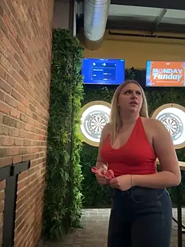 Snapshot of nicolesugarr chatting on February 8, 2026, 4:27 am nicolesugarr online show from February 8, 2026, 4:27 am