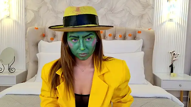 Snapshot of LilyRaisa chatting on October 31, 2025, 5:52 am LilyRaisa online show from October 31, 2025, 5:52 am