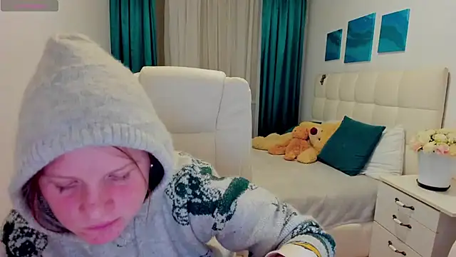 Kathlyn  Heath online show from February 3, 2025, 7:00 pm