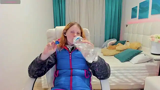 Kathlyn  Heath online show from October 26, 2025, 7:31 pm