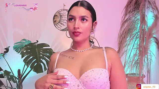 Anngel 1 online show from October 12, 2025, 3:33 pm