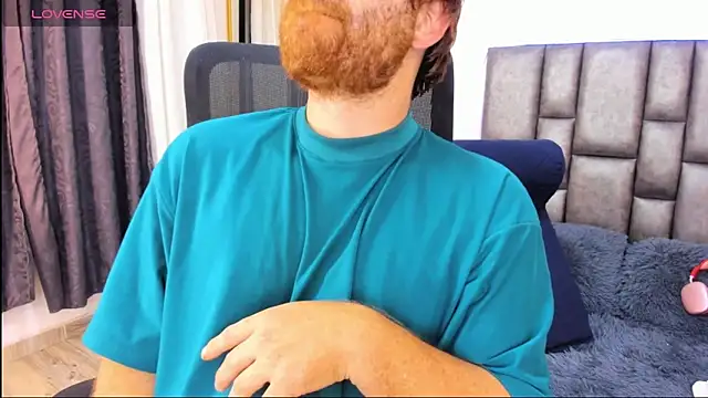 Snapshot of michacosio chatting on January 19, 2026, 2:48 am michacosio online show from January 19, 2026, 2:48 am