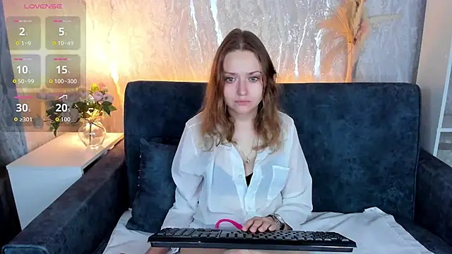 Linda Bryant online show from July 26, 2026, 1:03 am