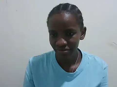 prettybeee online show from December 18, 2025, 10:16 pm