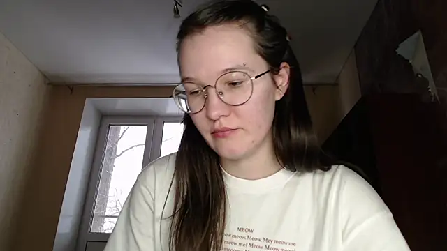 MiriamOr online show from February 27, 2025, 1:38 pm