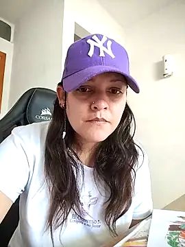 Mia Hampton online show from March 28, 2026, 4:50 pm