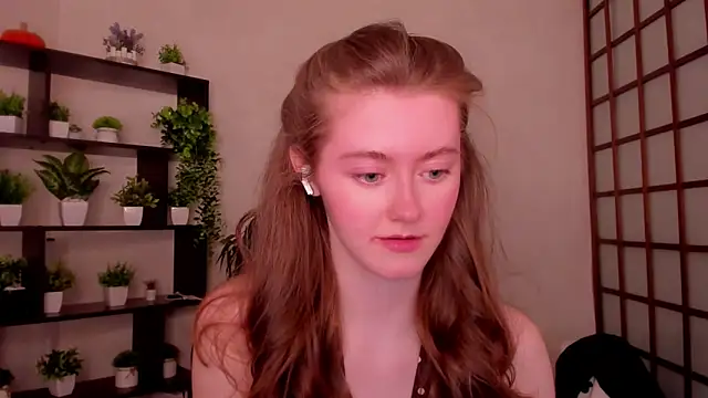 KateCuddle online show from April 30, 2026, 2:40 am