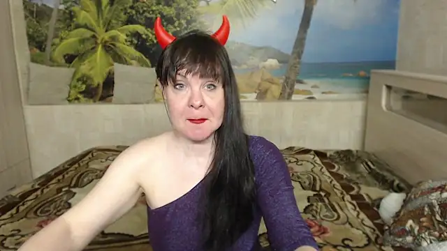 Snapshot of Aphelandra chatting on April 22, 2026, 12:39 pm Aphelandra online show from April 22, 2026, 12:39 pm