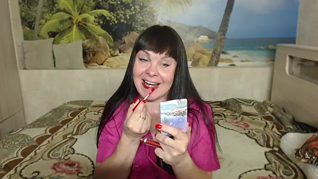 Snapshot of Aphelandra chatting on June 26, 2026, 7:40 pm Aphelandra online show from June 26, 2026, 7:40 pm