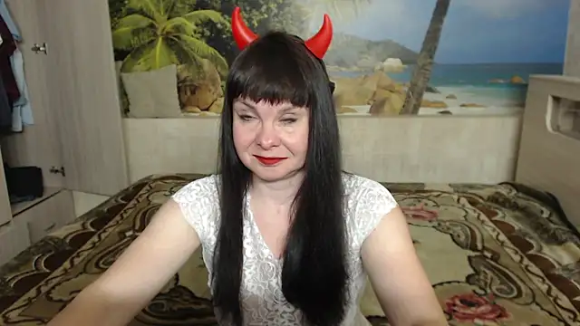 Snapshot of Aphelandra chatting on June 29, 2026, 8:20 pm Aphelandra online show from June 29, 2026, 8:20 pm