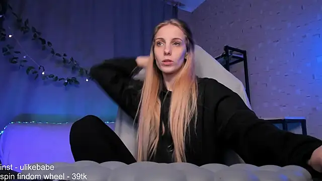 Anna Fink online show from January 31, 2025, 5:32 pm